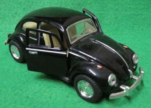 **KINSMART**1967 VW BEETLE**RUBBER TYRES**DOORS OPEN**1/32 SCALE**