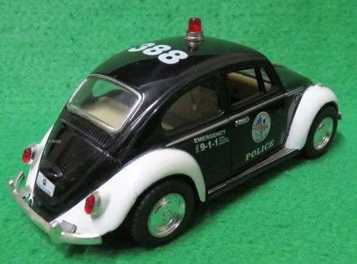 **KINSMART**1967 VW BEETLE**RUBBER TYRES**DOORS OPEN**1/32 SCALE**