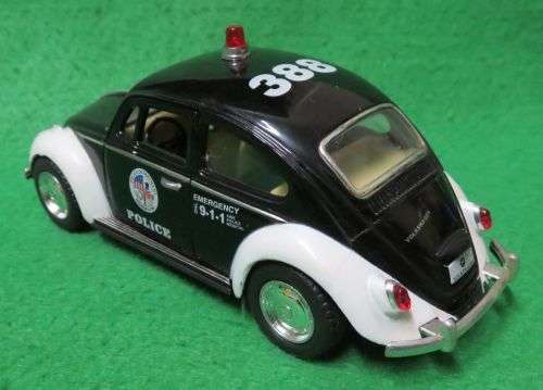 **KINSMART**1967 VW BEETLE**RUBBER TYRES**DOORS OPEN**1/32 SCALE**