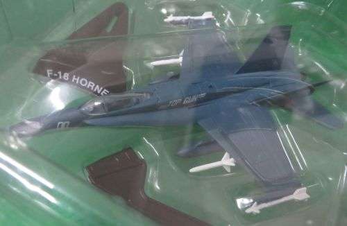 **DELPRADO COLLECTION**F-18 HORNET - TOP GUN**LENGTH +-115MM**DIECAST**SEALED**
