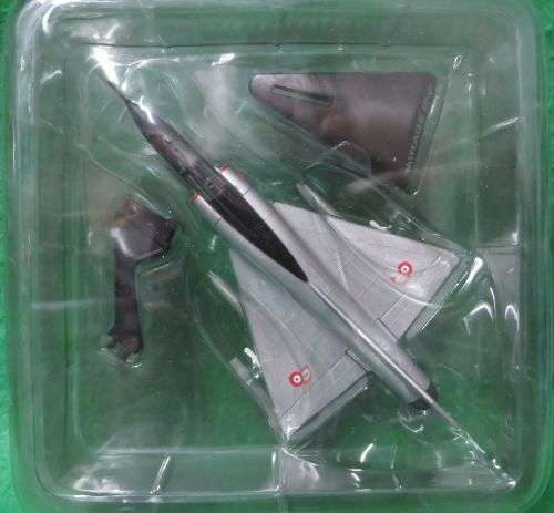 **DELPRADO COLLECTION**DASSAULT MIRAGE III-C**LENGTH +-125MM**DIECAST**SEALED**
