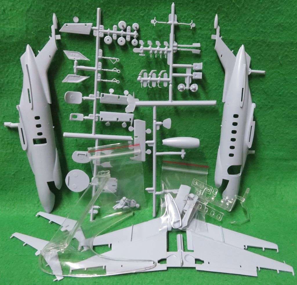 **AIRFIX**MODEL KIT**H.S. DOMINIE T. Mk I**VINTAGE**1/72**LENGTH +- 20CM**