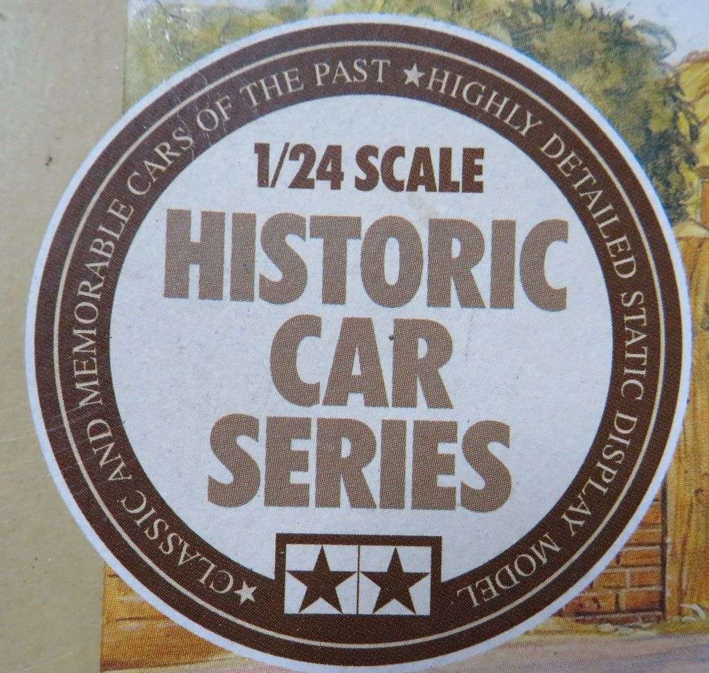 **TAMIYA**MODEL KIT**CITROEN 2CV - RUBBER TYRES**1/24**