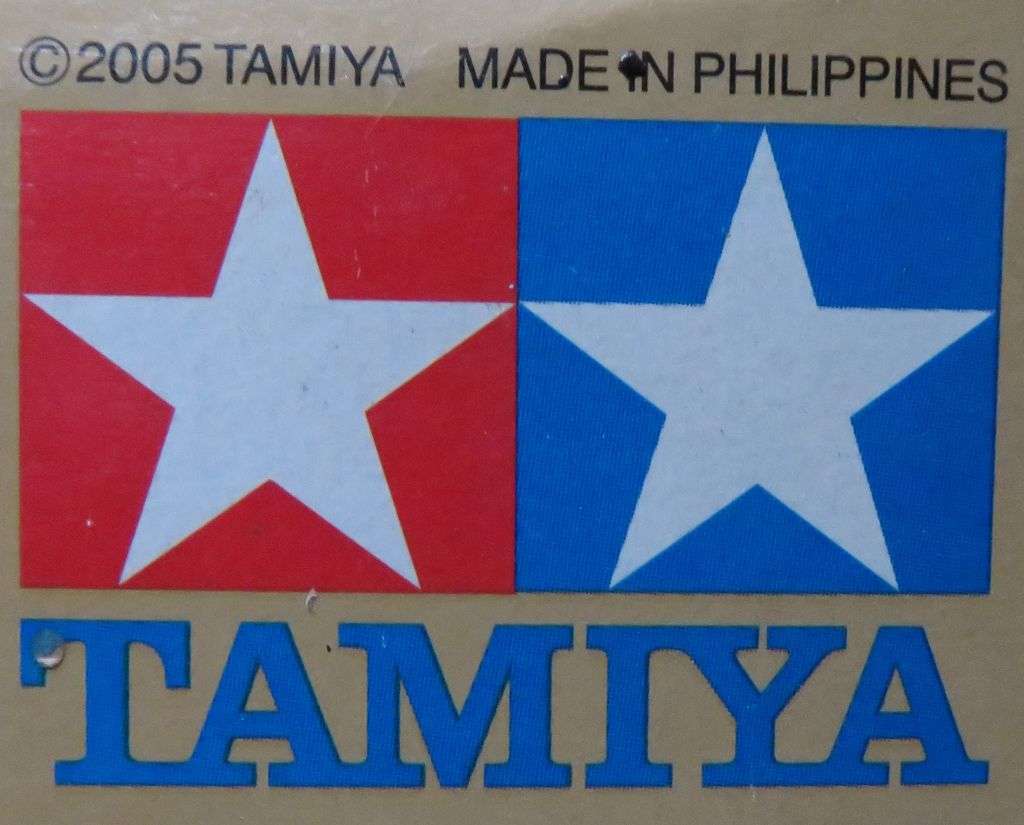 **TAMIYA**MODEL KIT**CITROEN 2CV - RUBBER TYRES**1/24**