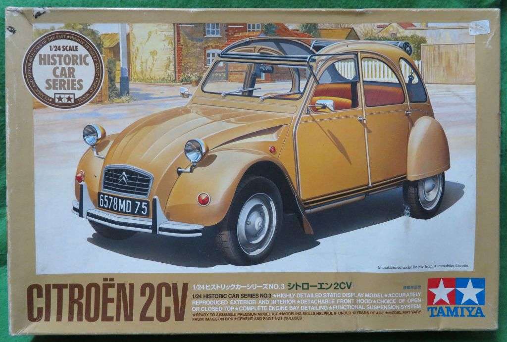**TAMIYA**MODEL KIT**CITROEN 2CV - RUBBER TYRES**1/24**