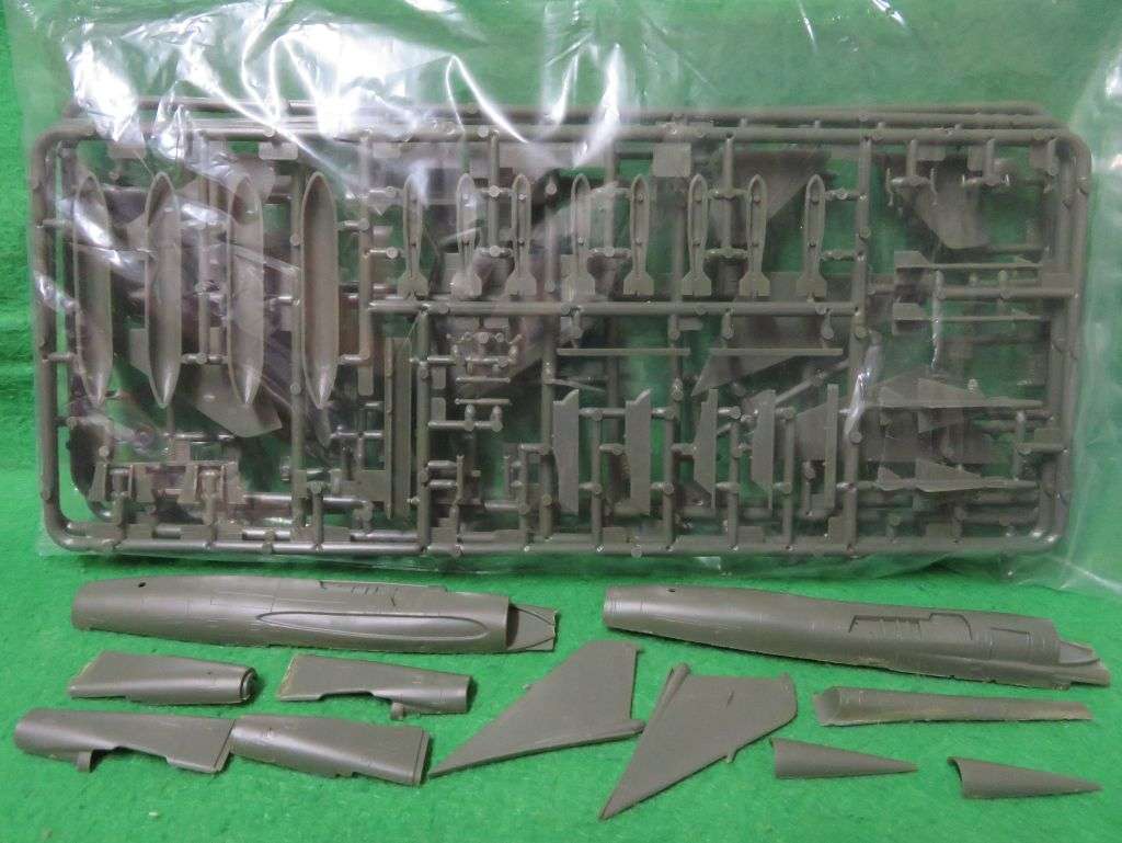 **Heller**Model kit**AMD Mirage F1C/B**Vintage**1/72**