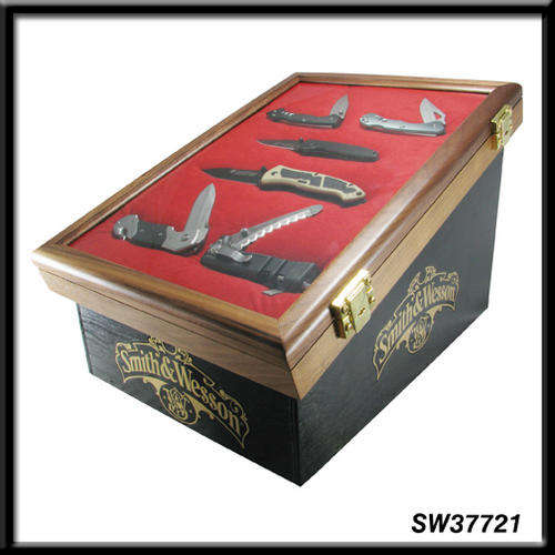 Smith & Wesson Display Box