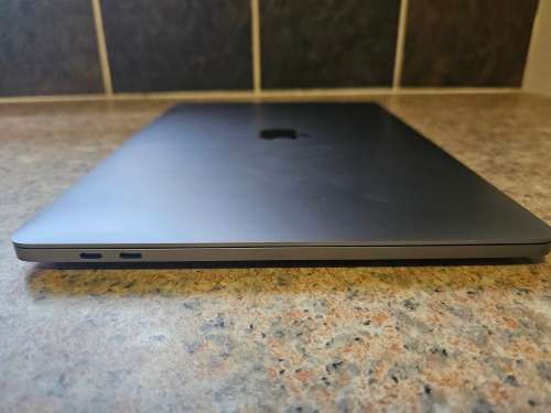 MacBook Pro M1 Chip 256GB