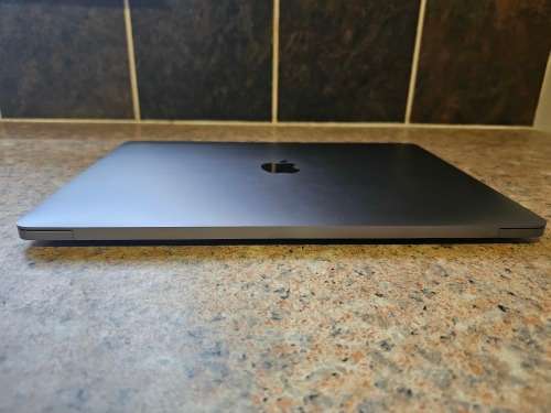 MacBook Pro M1 Chip 256GB