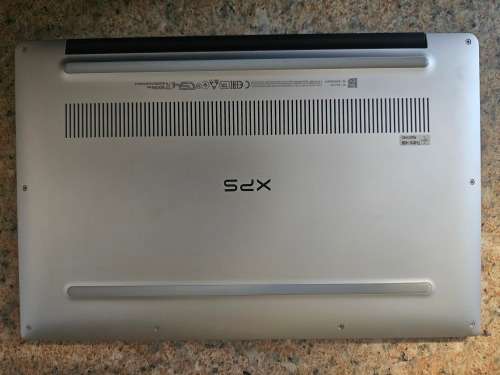 DELL XPS 13 7390 Touch Screen