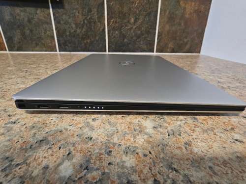 DELL XPS 13 7390 Touch Screen