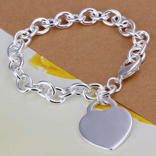 New, Gorgeous 925 sterling silver filled heart charm bracelet