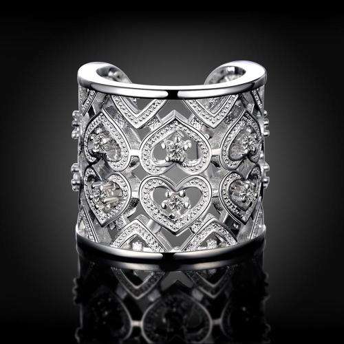 New 925 Sterling Silver filled stamped Chunky 20mm ladies ring with high detail work. Stunning