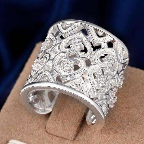 New 925 Sterling Silver filled stamped Chunky 20mm ladies ring with high detail work. Stunning