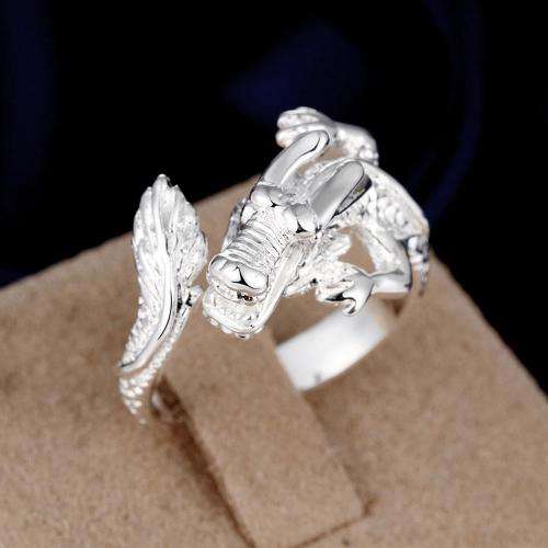 New 925 Sterling Silver filled Dragon design ring with fine detail work