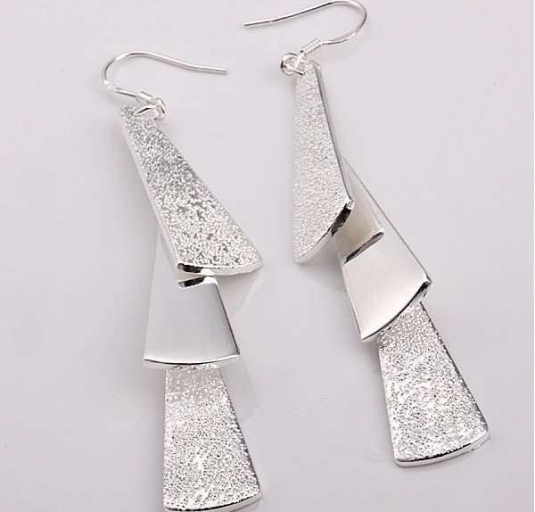 New 925 sterling silver 3 tier Earrings, comes with Free polishing cloth