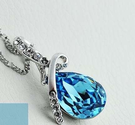 New 18K RGP platinum twist Pendent with Genuine SWA crystals. This is a must see