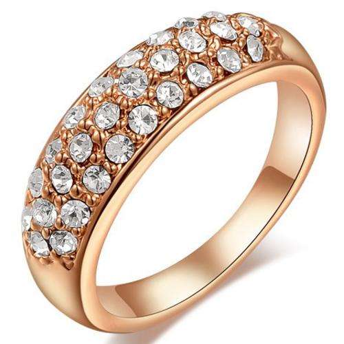 *Local Stock*, New 18K RGP triple row ladies Austrian crystal ring, A must see, Absolutely Beautiful