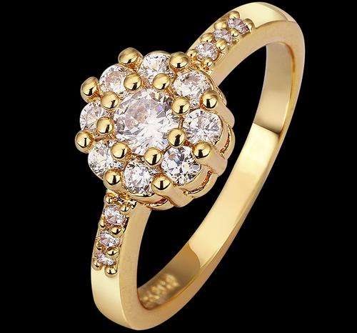 New 18K RGP cluster style ring with AAA genuine Austrian Crystals