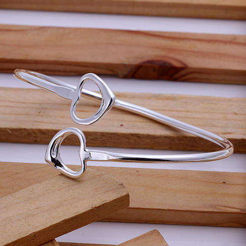 New 925 Sterling silver filled Stunning ladies waterdrop bangle with heart detail