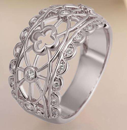 New 18K RGP in white gold, ladies chunky ring with filigree detail and Genuine Austrian Crystals