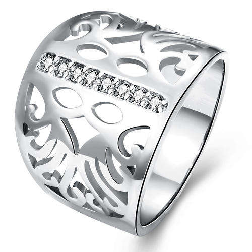18K RGP in white gold, Chunky ladies ring with filigree and AAA crystal details