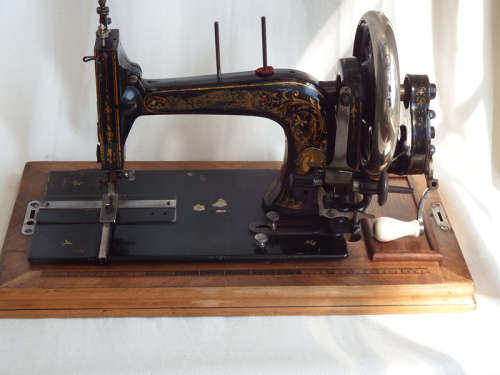 New Era Sewing Machine Circa 1916-1920 Ref. MA14
