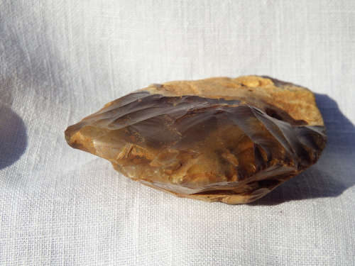 Middle/Lower Palaeolithic flint scraper/hand axe, around 300,000 years BCE.- Ref.# SI/12