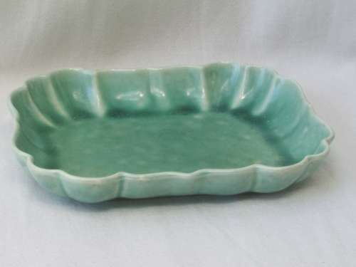 Vintage Royal Doulton Sweet or Cake dish Ref. B32
