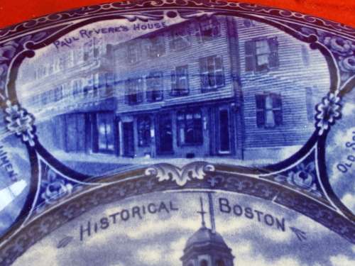 A Blue and White Rowland and Marsellus Historical Boston Plate. Circa 1893-1933.  Ref. P/100