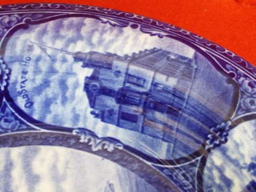 A Blue and White Rowland and Marsellus Historical Boston Plate. Circa 1893-1933.  Ref. P/100