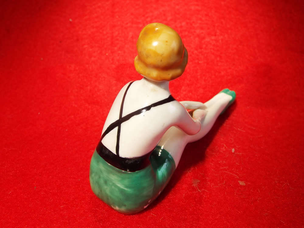 A vintage 1920s  Bathing Beauty Figurine + a Half-Doll. Ref. T/11