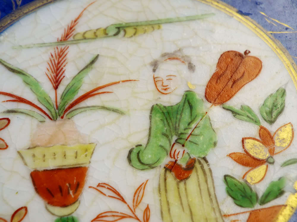 An antique Kangxi Powder Blue porcelain plate dated 1662-1722. Ref. P104