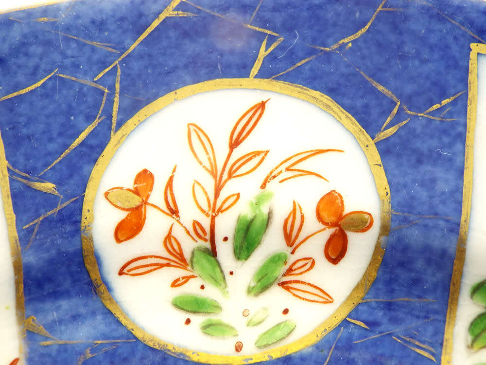 An antique Kangxi Powder Blue porcelain plate dated 1662-1722. Ref. P104