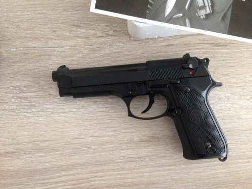 C02 Gas Gun - Beretta