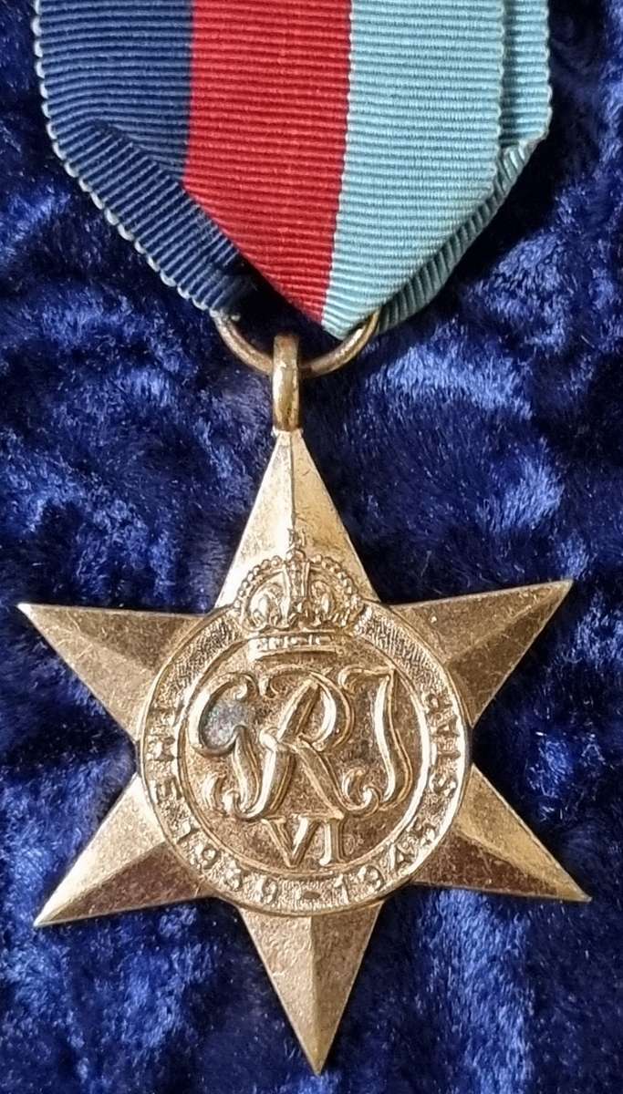 WWII Medal and dog tag set