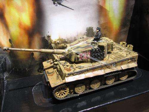 Forces of  Valor - German Tiger 1    1:72 Die cast metal