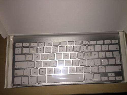 Apple Wireless Keyboard 100% Working Condition In Box