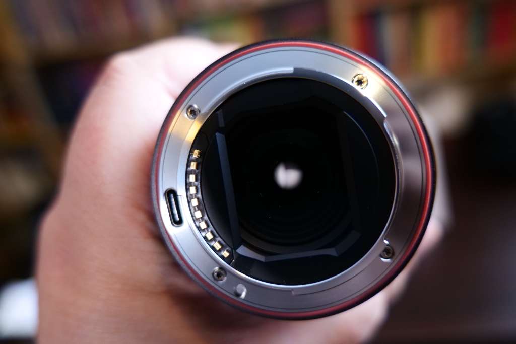 VILTROX 85mm F1.8 Mark II STM Full-Frame Auto Focus Lens for Sony E-Mount (Mint condition)