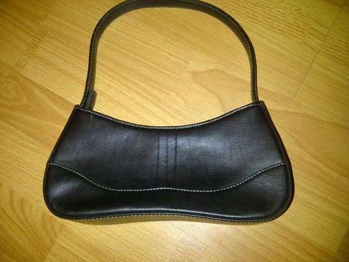BLACK LEATHER CLUTCH BAG
