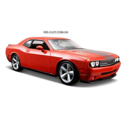 MAISTO 1/24 2008 Dodge Challenger STR8