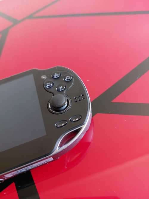 PS Vita PlayStation Model PCH-1104 3G and WiFi Edition (Black)