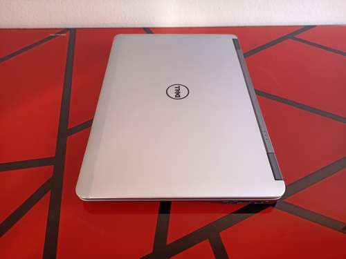 Dell Latitude E7240 | Intel Core i5-4300U | 256GB SSD | 8GB RAM | 12.5 Inch UltraBook Laptop