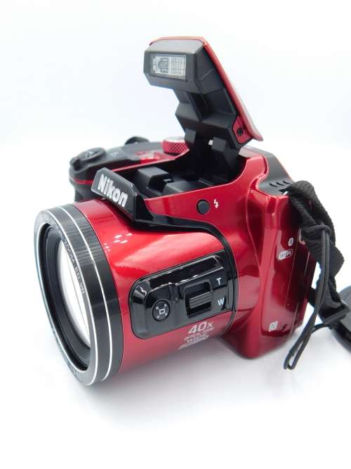 Nikon B500 Ultra Zoom Digital Camera [16MP, Full HD 1080p, WiFi, Bluetooth, 40x Zoom] - SPECIAL!!!