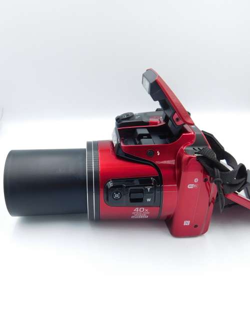 Nikon B500 Ultra Zoom Digital Camera [16MP, Full HD 1080p, WiFi, Bluetooth, 40x Zoom] - SPECIAL!!!