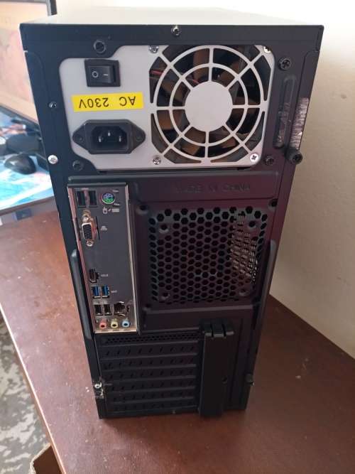 Desktop Computer (Intel Pentium Gold G5400, 8th Gen | 120GB SSD | 8GB DDR4 RAM)