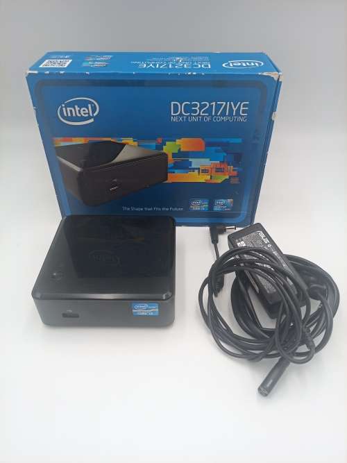 Intel NUC Mini Desktop PC (Core i3, 8GB, 256GB SSD)