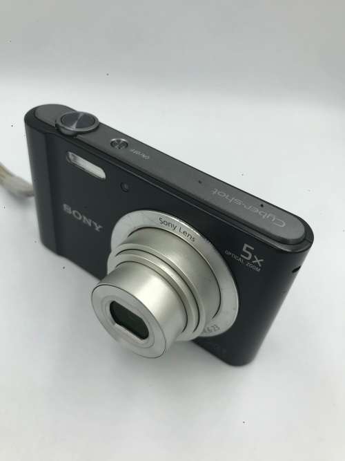 Sony Cybershot W800 Compact Digital Camera (20MP and 5x Optical Zoom) - Black