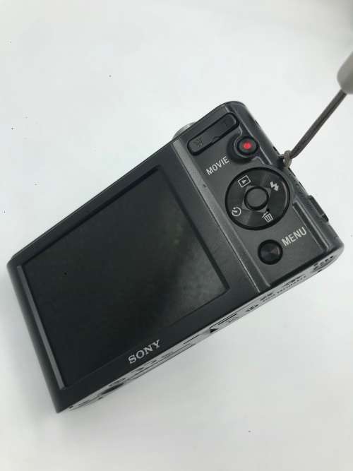Sony Cybershot W800 Compact Digital Camera (20MP and 5x Optical Zoom) - Black
