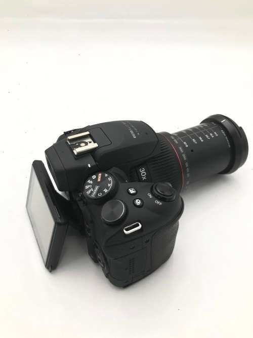 Fujifilm FinePix HS20  16 MP CMOS Digital Camera (30x Optical Zoom, FHD Movie 1080 and 3-Inch LCD)